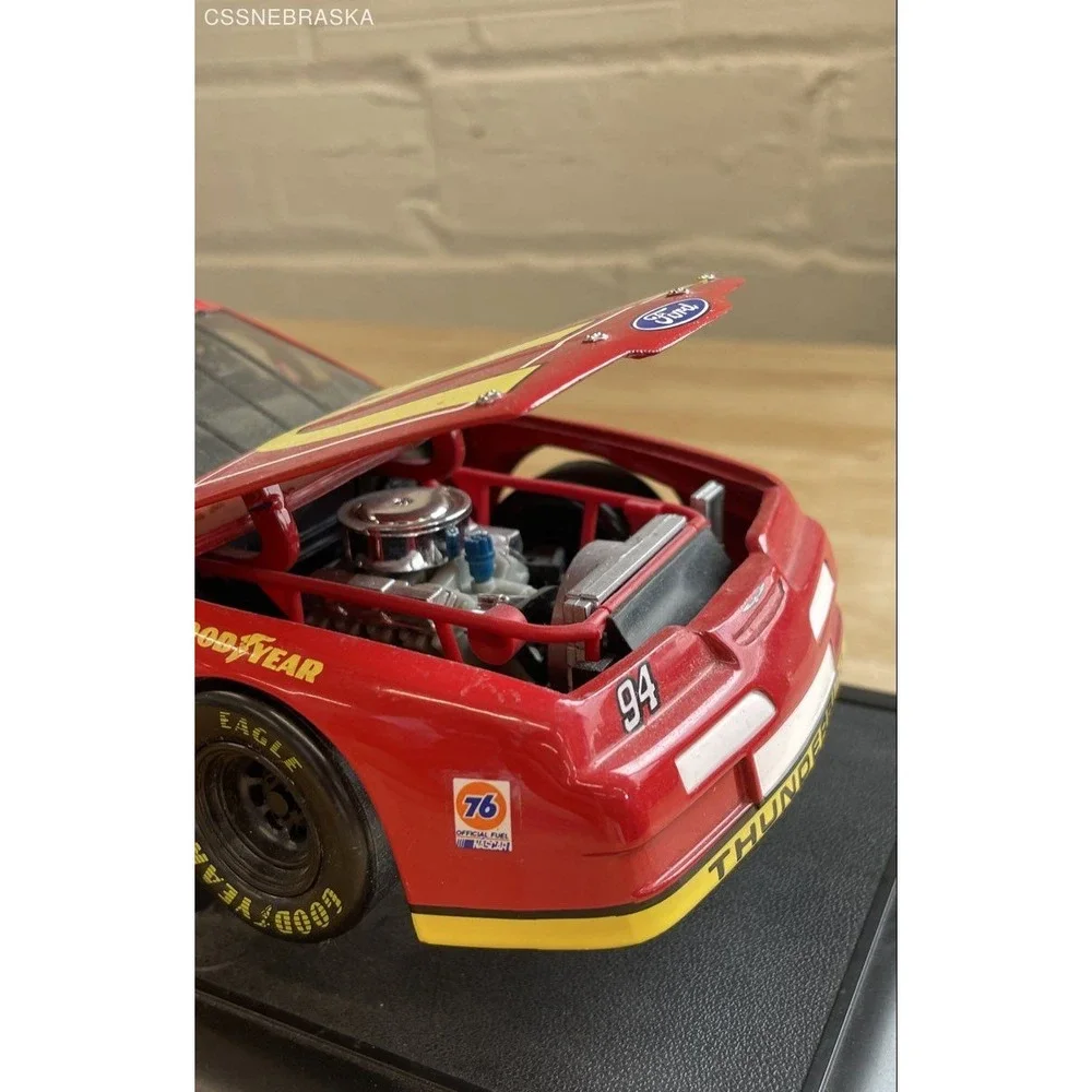Bill Elliott 94 McDonalds 1995 Ford Thunderbird 1:24 Diecast NASCAR Vintage